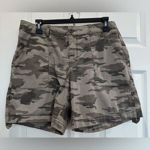 Sanctuary Camouflage Shorts with adjustable length